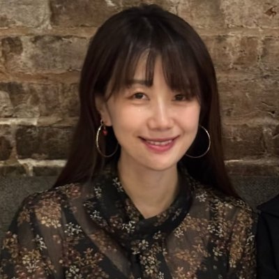 Lilian Weng's Twitter avatar